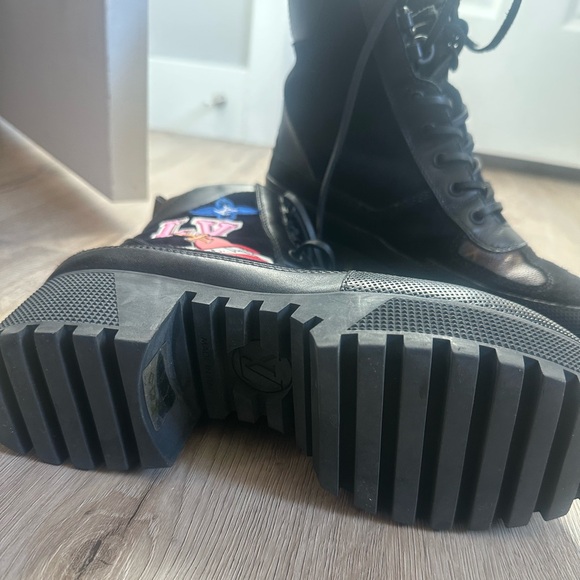 Louis Vuitton combat boots size 38.5 - Picture 4 of 5